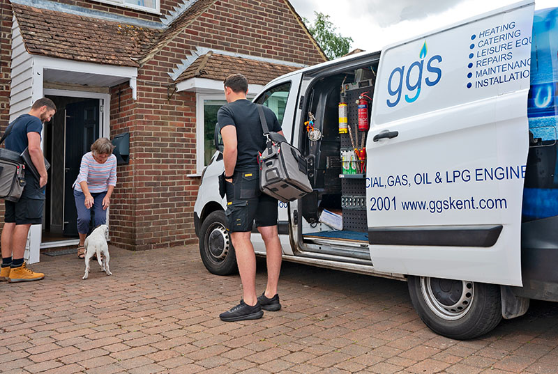 ggs gas engineer visiting a house